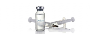보톡스 종류 제품 — botox 라벨이 붙은 유리 바이알과 주사기, 보툴리눔 톡신 제제